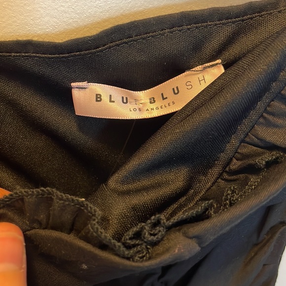 *SOLD* Little Black Dress - Picture 4 of 8